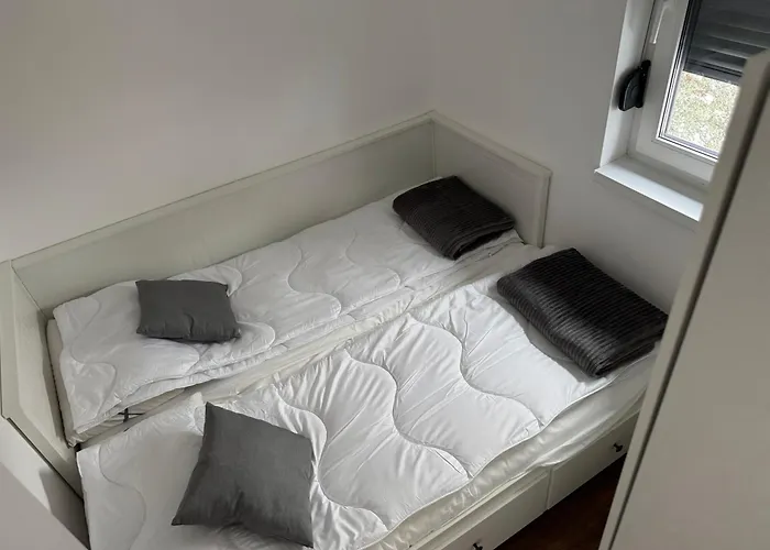 Divciraj 아파트 *